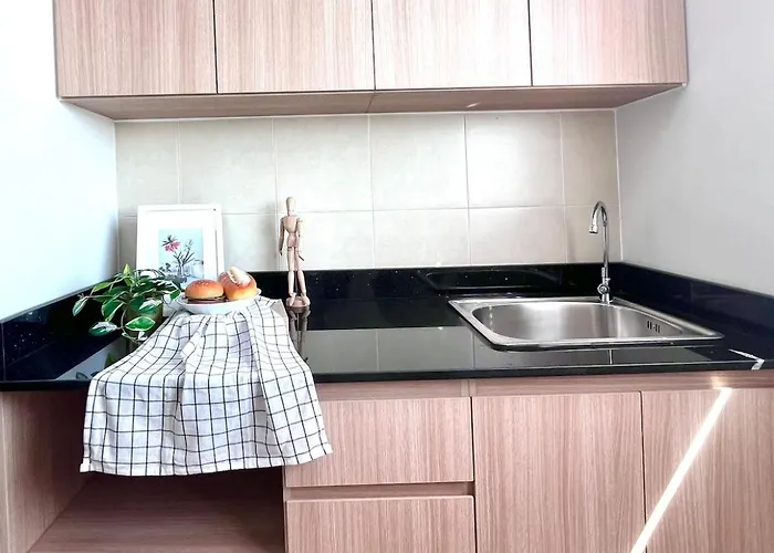 Modern W Pool & Gym - - Srinagarindra Apartment